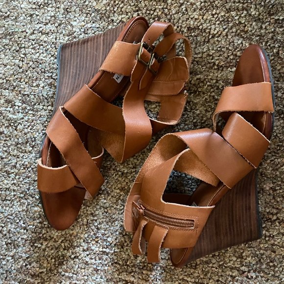 Steve Madden Wedges - Picture 3 of 3